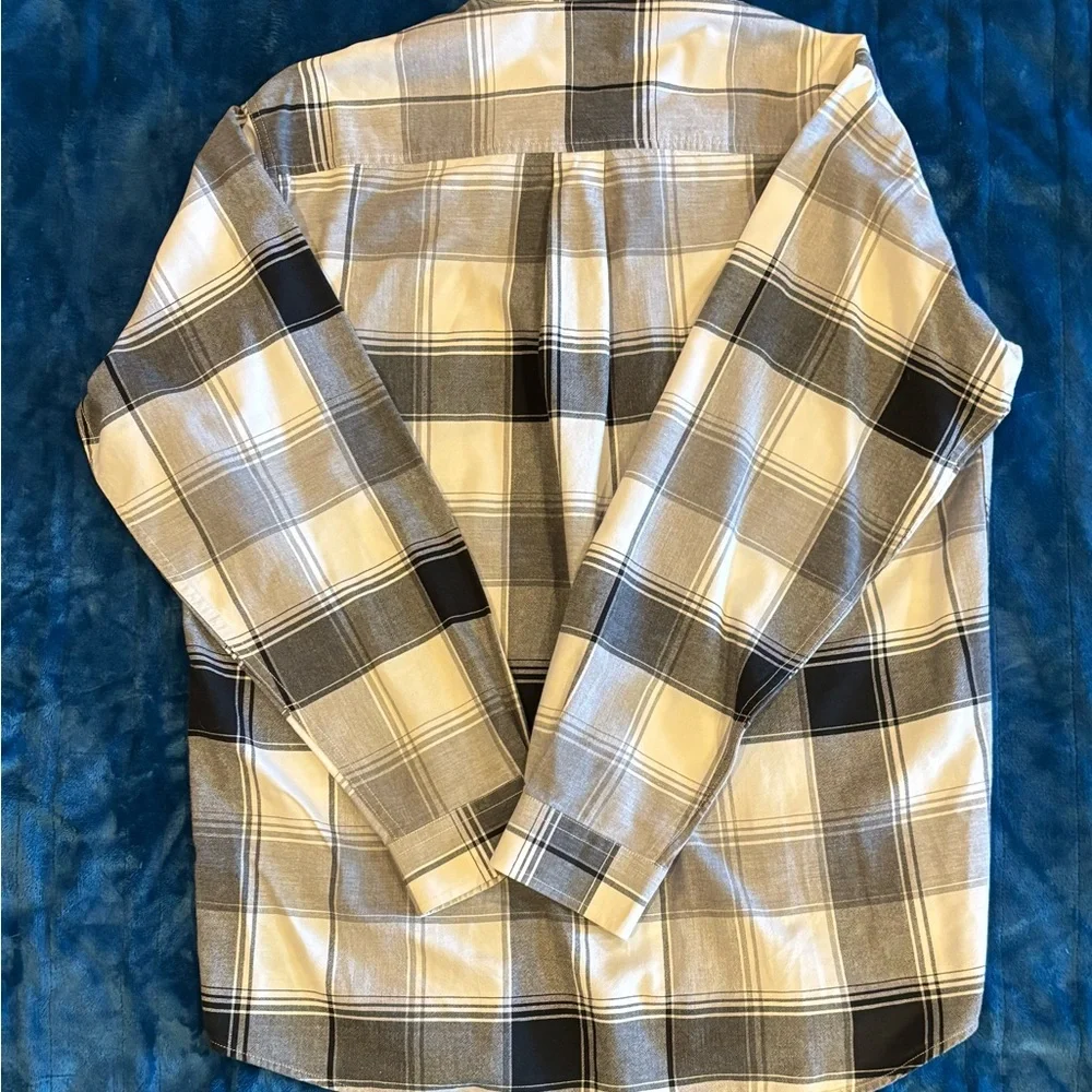 47. Cinch Men's Plaid Button-Down Rodeo Shirt, Size M - Picture 2 of 4